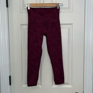 Spanx Garnet Rose Print Look at Me Now Cropped Seamless Legging‎ Sz Medium